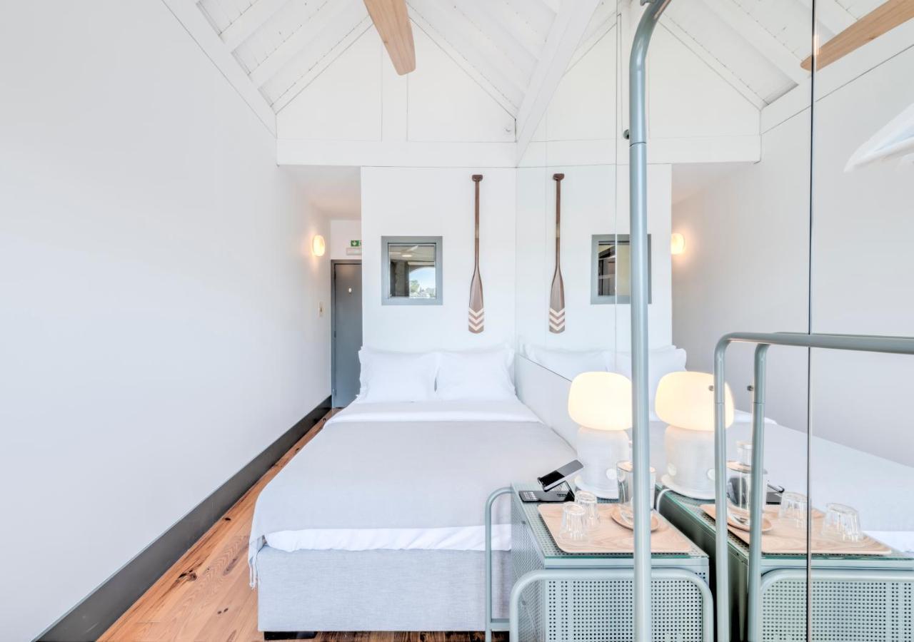 Oporto Street Fonte Taurina - Riverfront Suites (Adults Only) ภายนอก รูปภาพ