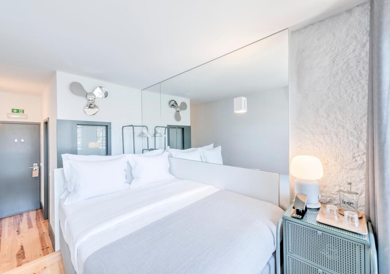 Oporto Street Fonte Taurina - Riverfront Suites (Adults Only) ภายนอก รูปภาพ