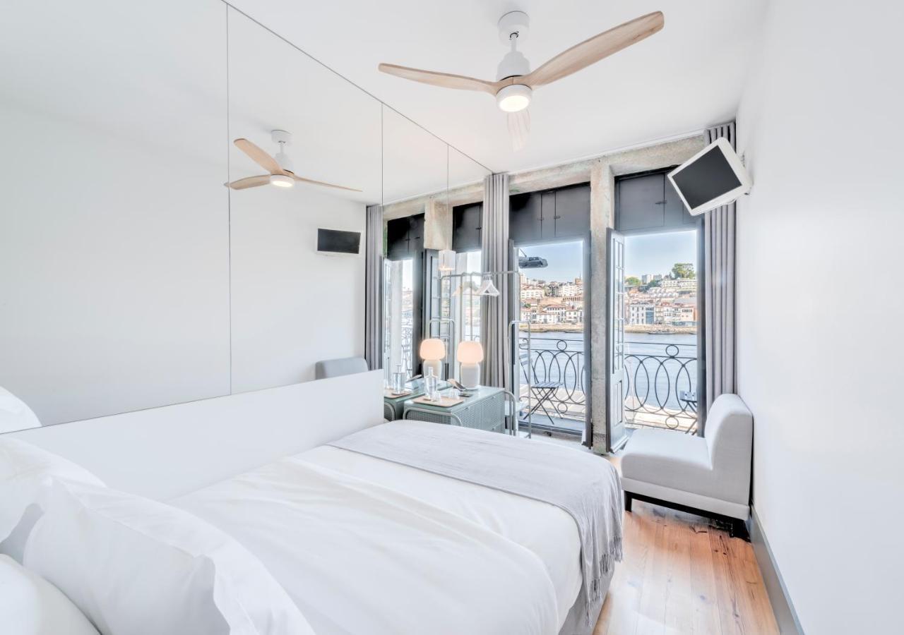 Oporto Street Fonte Taurina - Riverfront Suites (Adults Only) ภายนอก รูปภาพ