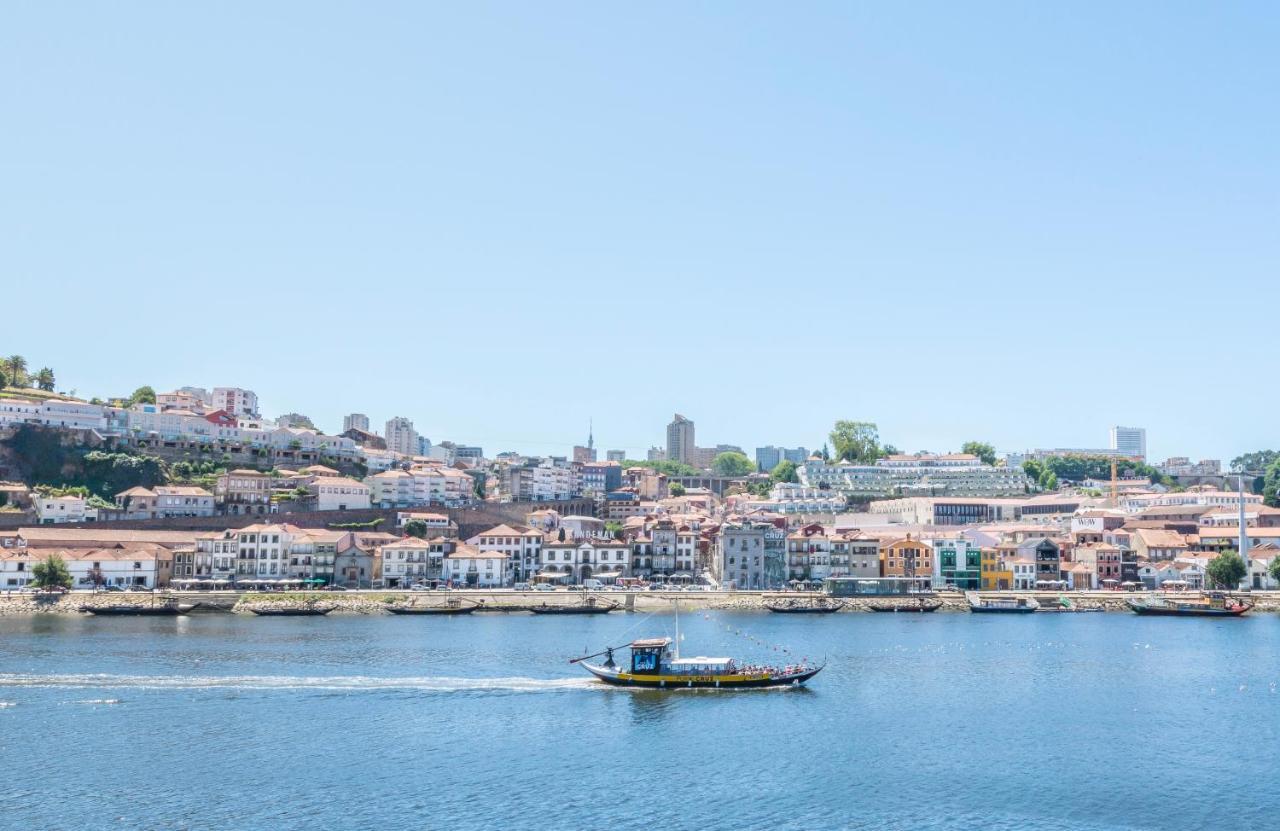 Oporto Street Fonte Taurina - Riverfront Suites (Adults Only) ภายนอก รูปภาพ