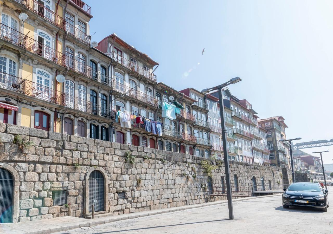 Oporto Street Fonte Taurina - Riverfront Suites (Adults Only) ภายนอก รูปภาพ