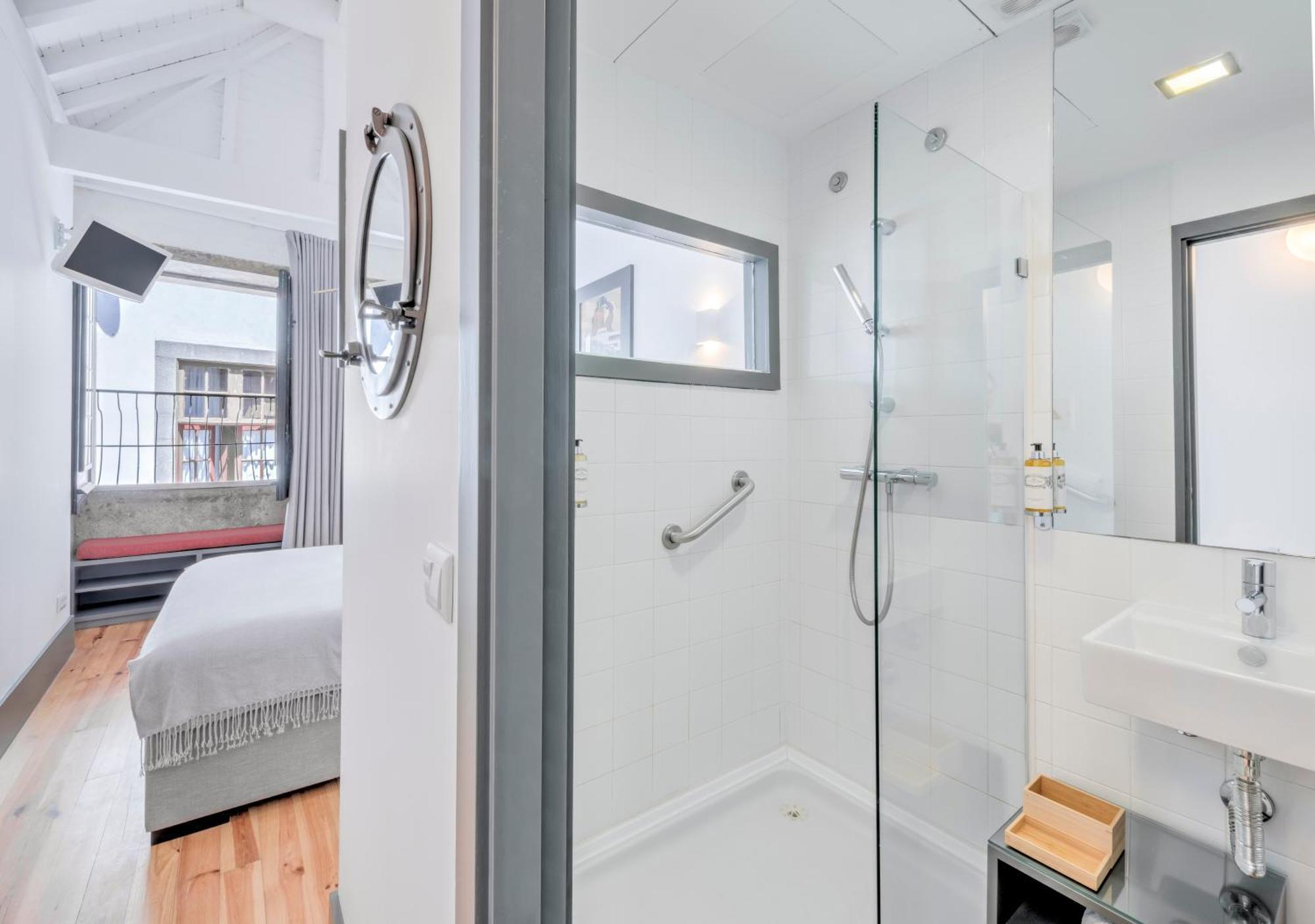 Oporto Street Fonte Taurina - Riverfront Suites (Adults Only) ห้อง รูปภาพ