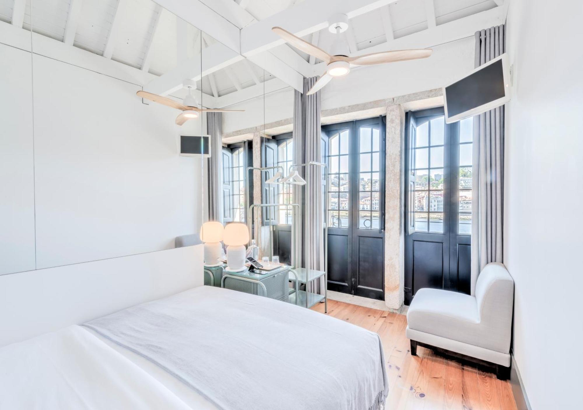 Oporto Street Fonte Taurina - Riverfront Suites (Adults Only) ห้อง รูปภาพ